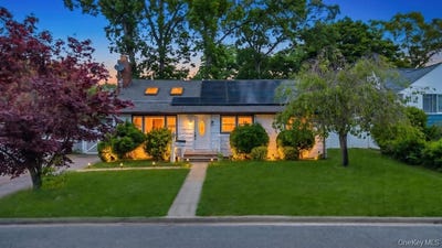 /international/us/59-e-cedar-street-massapequa-ny-110108349409/