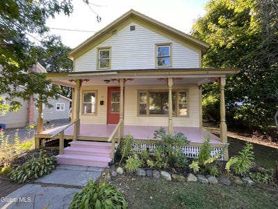 /international/us/25-corliss-avenue-greenwich-ny-110107304375/