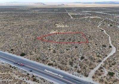 /international/us/238th-st-e-llano-ca-110110296555/