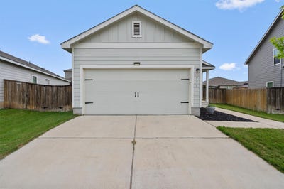 /international/us/791-circle-way-jarrell-tx-110108107226/