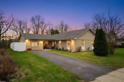 /international/us/126-millbrook-dr-burlington-nj-110107158351/