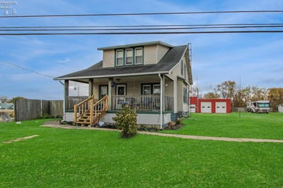 /international/us/1344-w-lakeshore-drive-port-clinton-oh-110107718383/