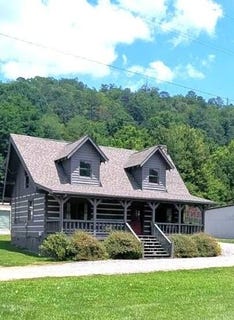 /international/us/15-black-wolf-ridge-whittier-nc-110120119354/