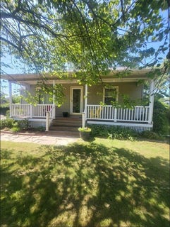 /international/us/14840-marquette-road-lakeside-mi-110099635626/