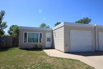 /international/us/909a-21st-ave-nw-minot-nd-110099327657/