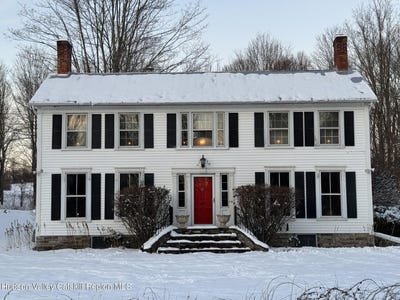 /international/us/847-county-route-32-malden-bridge-ny-110102922080/