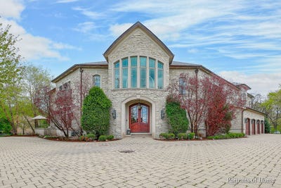 /international/us/3305-york-road-oak-brook-il-110104018944/