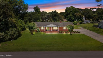 /international/us/4912-cypress-shores-drive-new-bern-nc-110100124586/