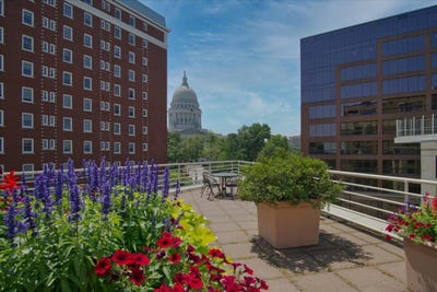 /international/us/111-n-hamilton-street-madison-wi-110100926403/