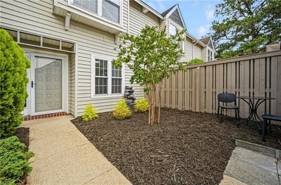 /international/us/5012-glenwood-way-virginia-beach-va-110108801288/