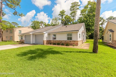 /international/us/340-bob-white-court-daytona-beach-fl-110108414748/