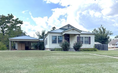 /international/us/703-s-lake-st-booneville-ms-110119886060/