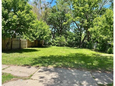 /international/us/422-33rd-avenue-n-minneapolis-mn-110099698140/