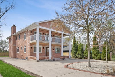 /international/us/9807-w-57th-street-countryside-il-110107377244/