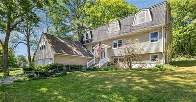 /international/us/416-farnum-pike-smithfield-ri-110108640956/