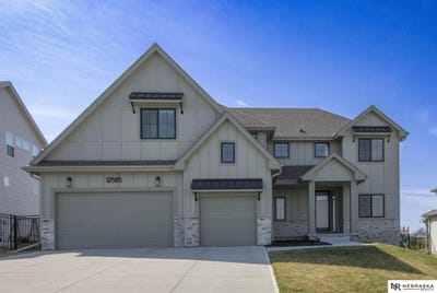 /international/us/12505-pheasant-run-circle-papillion-ne-110108447726/