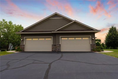 /international/us/8650-corbin-court-inver-grove-heights-mn-110100863498/