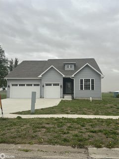 /international/us/710-south-ave-essex-ia-110100132849/