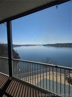 /international/us/2558-bagnell-dam-boulevard-lake-ozark-mo-110106008941/