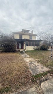 /international/us/1700-s-laurel-st-pine-bluff-ar-110106537009/