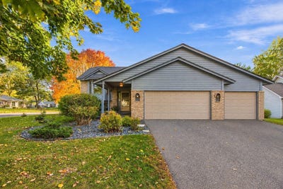 /international/us/940-douglas-court-anoka-mn-110120578113/