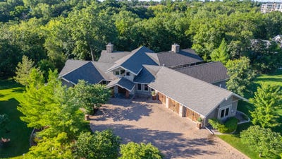 /international/us/4300-timber-ridge-drive-ames-ia-110093334404/