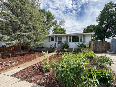 /international/us/423-elk-drive-riverton-wy-110109888988/