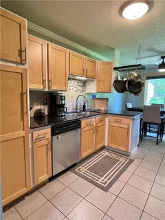 /international/us/5145-balmoral-lane-bloomington-mn-110109009185/