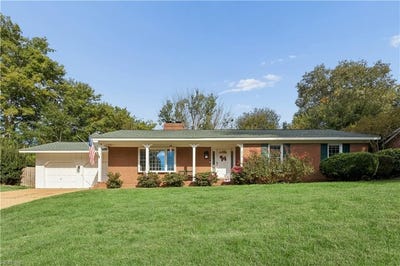 /international/us/618-haystack-landing-road-newport-news-va-110120457876/