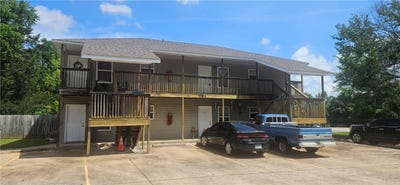 /international/us/1959-razorback-road-fayetteville-ar-110108333836/