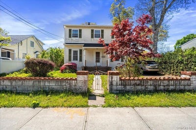 /international/us/50-bittermint-street-islip-ny-110108120451/
