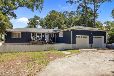 /international/us/124-oakleaf-drive-pine-knoll-shores-nc-110100201275/