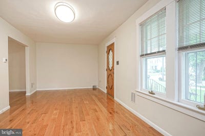 /international/us/408-stratford-avenue-haddon-township-nj-110100270968/