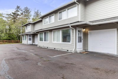 /international/us/1821-nw-22nd-street-lincoln-city-or-110120889223/