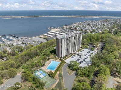 /international/us/1-scenic-drive-highlands-nj-110099104640/