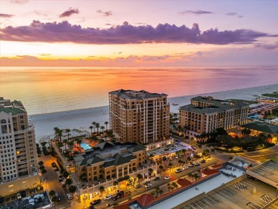 /international/us/11-baymont-street-clearwater-beach-fl-110110198694/