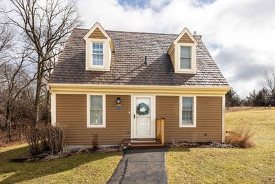 /international/us/35-thatcher-lane-galena-il-110106377036/