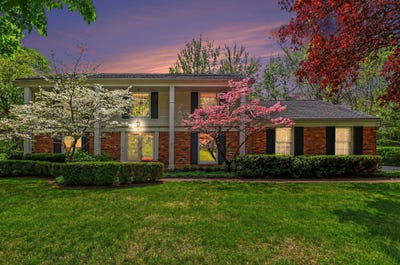 /international/us/910-s-shady-hollow-circle-bloomfield-hills-mi-110108026102/