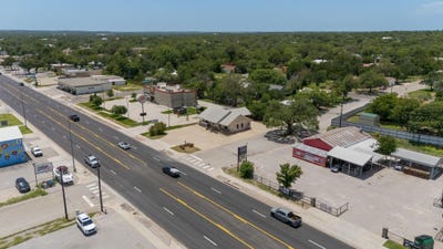 /international/us/408-n-key-ave-lampasas-tx-110101231302/