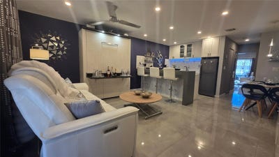 /international/us/15610-ne-6th-avenue-miami-fl-110106456873/