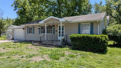 /international/us/521-n-3rd-street-iola-ks-110108218953/