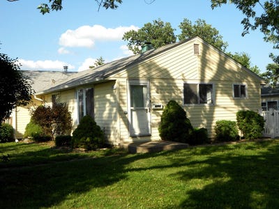 /international/us/8865-s-ryan-road-hometown-il-110109210673/
