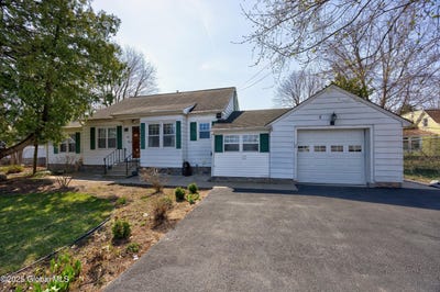 /international/us/174-upper-sherman-avenue-queensbury-ny-110098979119/