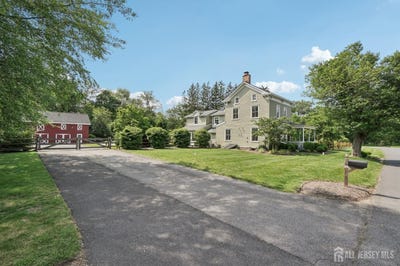 /international/us/6-greenwood-avenue-south-brunswick-nj-110100570765/