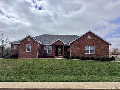 /international/us/220-april-drive-st-robert-mo-110105312048/