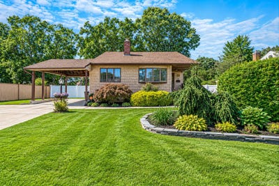/international/us/43-jay-road-centereach-ny-110110221088/