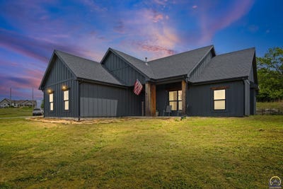 /international/us/1714-se-herschell-rd-tecumseh-ks-110107845461/