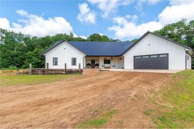 /international/us/17461-dullum-road-brainerd-mn-110101023636/