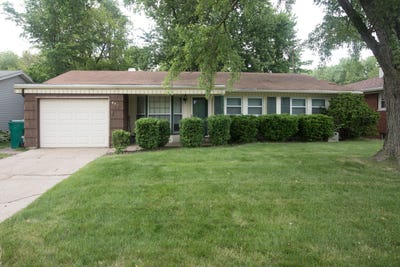 /international/us/444-w-66th-place-merrillville-in-110108336267/