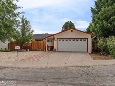 /international/us/862-auburn-court-carson-city-nv-110101179421/